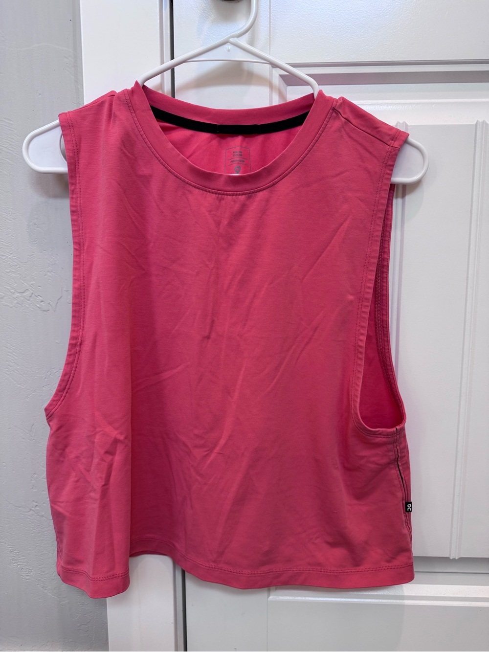 Women’s Sleeveless Crop Tank Top - Coral/orange